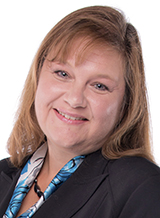 Lynn Epperson offers auto insurance in Lake-Villa, IL
